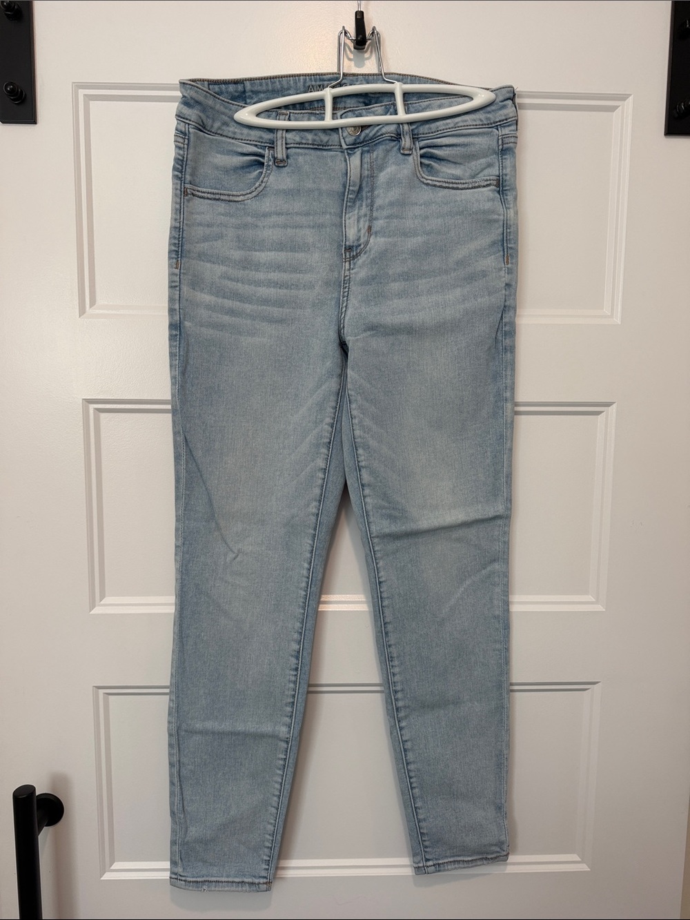 American Eagle Outfitters Light Blue Skinny Jeans